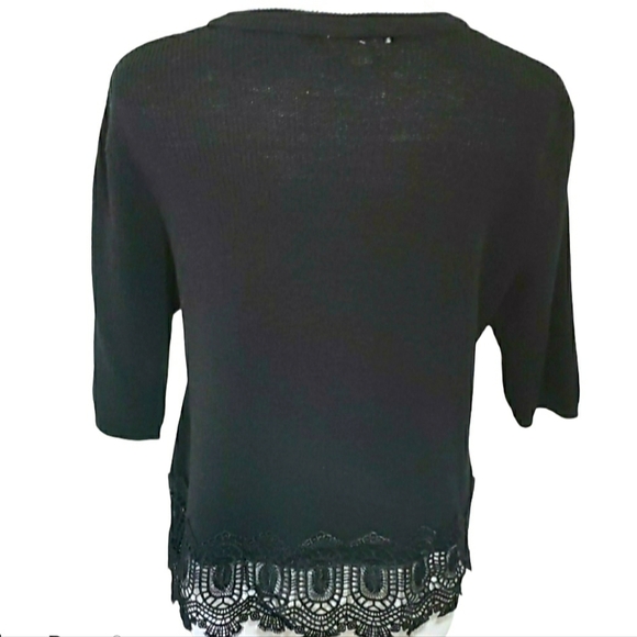 BeachLunchLounge Lightweight Sweater Size Medium - Picture 3 of 5